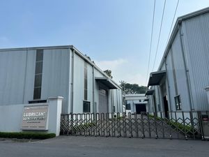 Factory in Vietnam Wholesale Price High Standard and OEM Brand Application for Mechanic <b>Gear</b> Boxes 80W90 GL4/GL5, CKC/CKD - Product Image 5