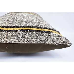 Oreiller en laine beige à rayures subtiles 16x24 pouces tissé Vintage Kantha Patchwork oreiller magnifiquement artisanal - Product Image 5