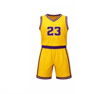 Tenues de sport de basketball pour hommes personnalisées de haute qualité, ensembles de vêtements de sport de conception haut de gamme, respirants, 100% polyester - Product Image 1