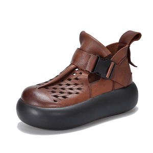 Bottes au-dessus du genou pour femmes, design intemporel, talon plat, essentielles au quotidien, tendance, chaussures à talon épais avant-gardistes - Product Image 4