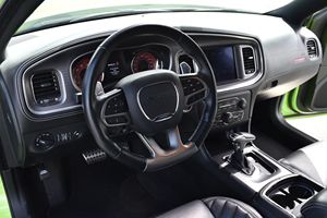 Charger SRT Hellcat Widebody Jailbreak 2023, Motor Hemi V8 Supercargado de 717 HP, Color Sublime, Sin Modificar - Product Image 5
