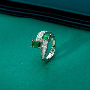 Anillo clásico de CZ con chapado en rodio Mayoristas de joyería de moda en India Anillo elegante para mujer - Product Image 3