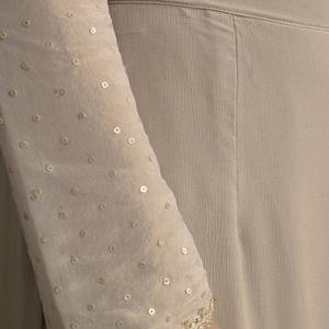 Venta al por mayor gris claro Cutdana Zardosi bordado Kurta con borde festoneado Dupatta para fiesta festiva desgaste Recepción de boda - Product Image 6