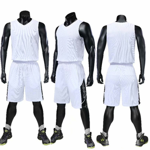 Ensemble de maillots d'uniformes de basket-ball à sublimation personnalisée entraînement de football uniforme sans manches couleur unie hauts de basket-ball unisexe - Product Image 3