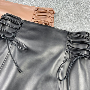 Moda de verano para mujer, falda de cuero PU de piel de oveja negra larga Midi ecológica, abertura alta, cinturón decorativo plisado dividido Sexy hecho a mano - Product Image 4