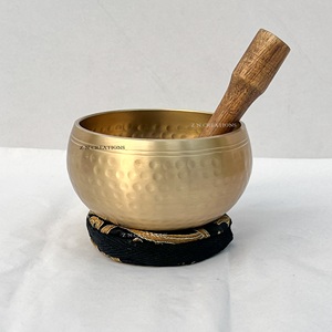 Fabricant de bols chantants martelés de haute qualité, bols sonores de méditation, bols chantants tibétains en bronze et en laiton avec maillet et coussin - Product Image 5