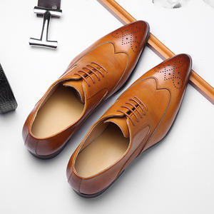 Chaussures habillées vintage en cuir givré pour hommes avec empiècements élastiques et talon résistant à l'usure - Product Image 2