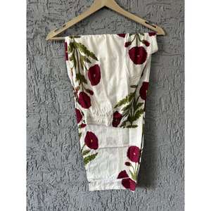 ชุดนอนยาวใส่ในบ้านแบบลำลองแสนสวยชุดใส่นอนตอนกลางคืนของผู้หญิงใส่ในบ้านด้วยผ้าฝ้ายพิมพ์ลายดอกไม้สีสันสดใส - Product Image 2