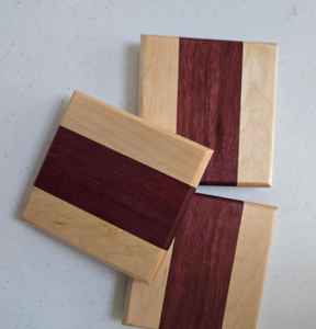 Posavasos de nogal Posavasos de madera personalizables de la mejor calidad Posavasos de madera decorativos de mesa de diferente aspecto para té y café - Product Image 2