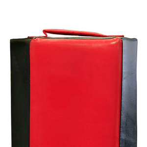 Coussinets thaï en cuir de haute qualité pour les arts martiaux Bouclier de coup de pied de boxe personnalisable respirant avec logo personnalisé Produit de qualité supérieure - Product Image 4