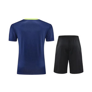 Uniforme adulte léger de badminton Uniforme résistant de badminton Service d'OEM Uniforme de badminton - Product Image 2