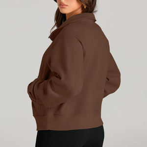 Sudaderas con capucha cortas con cremallera al por mayor para mujer OEM conjunto de Sudadera con capucha recortada jersey con capucha fabricante ecológico - Product Image 4