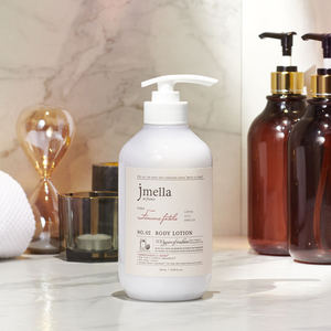 JMELLA France Femme Fatale 500ml Lait Corporel Parfum Séduisant Formule Nourrissante Lisse Hydrate Texture pour Hydratation Quotidienne - Product Image 3