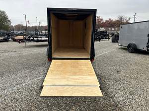 Nous vendons avec 1 an de garantie Achetez 2024 United Trailers 7x16 TA Remorque de transport fermée bleu électrique en vente Remorques de camion pas chères - Product Image 5