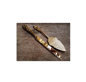 Elegante Servidor de pasteles de metal con mango Premium diseñado para mesas de postres recepciones de bodas cenas de lujo - Product Image 1