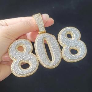 Collar con Colgante de Nombre Personalizado de Acero Inoxidable con Moissanita Helada, Fabricación India, Cadena Cubana, Estilo Hip Hop, Disponible para Ocasiones Especiales - Product Image 5