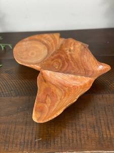 Platos de madera de estilo rústico, forma Irregular, duradero, atemporal, diseño Natural sostenible para cenar y servir, uso chapado - Product Image 4