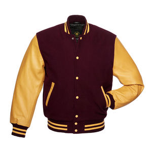 Chaqueta Letterman con Mangas Doradas y Cuerpo Color Granate, Chaqueta Universitaria Personalizada con Mangas de Cuero para Hombre - Product Image 2