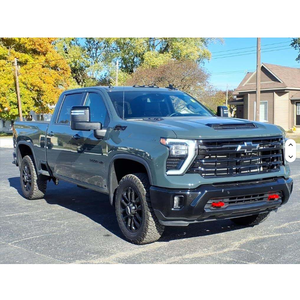 Chevrolet Silverado 3500HD LT 2024, Cabina Doble, Tracción en las Cuatro Ruedas, Volante a la Izquierda, Asientos de Cuero Oscuro, Neumáticos R19, Techo Solar Automático, 5 Bolsas de Aire, Halógeno - Product Image 3