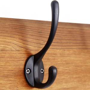 Perchas de Madera Minimalistas para un Diseño de Armario Limpio y Moderno, Perchas de Madera Protectoras que Ayudan a que las Ropa Duran Más Tiempo - Product Image 1