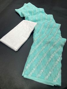 ซารีผ้าชีฟองเนื้อนุ่มดีไซน์เนอร์แบบเรียบง่ายและเงียบขรึมสำหรับงานแต่งงานและงานเลี้ยงตอนเย็นลุคทอสีเงินทั้งหมด - Product Image 2