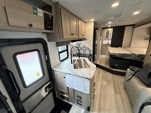 Autocaravana Forest River Forester 2441DSF 2026 Usada en Excelentes Condiciones - Product Image 5