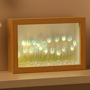 Lampe de table avec cadre photo 6 pouces en forme de tulipe 3D LED faite à la main pour la décoration de chambre de nuit, cadeau de fête, paysage de table, ambiance - Product Image 6