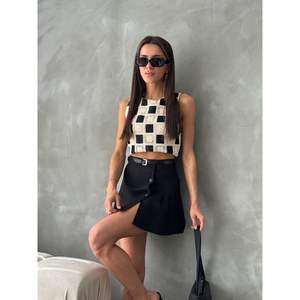 Blusa de Ganchillo con Patrón a Cuadros Negros para Mujer, Top de Punto al por Mayor de Topshow - Product Image 3