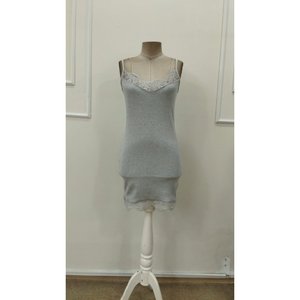 Vestido Mini Ajustado de Punto Acanalado con Tirantes Finos y Cuello en V con Detalle de Encaje para Mujer de Jane's, para Uso Casual - Product Image 4