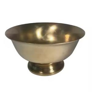 Tazón para Servir de Metal Hecho a Mano de Alta Calidad, Diseño Elegante Martillado en Oro, Duradero, Ecológico, Apto para Lavavajillas, para Fiestas y Hogar - Product Image 6