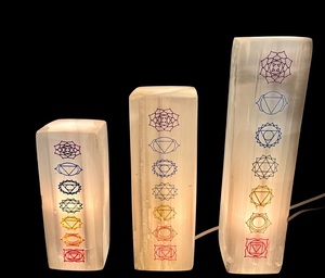 Torre de Selenita Pulida para Chakra - Decoración Lavable para el Hogar y Regalo Empresarial - Product Image 2