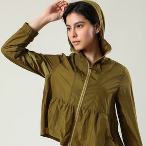 Sudadera con capucha fruncida con cremallera completa y protección UV para mujer de color caqui oscuro superventas - Product Image 1