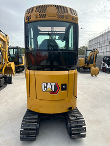 Miniexcavadora CAT 302CR en oferta, máquina compacta y potente para trabajos de construcción, agricultura y paisajismo. - Product Image 3