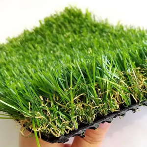 Césped <span class=keywords><strong>Artificial</strong></span> Verde Realista - <span class=keywords><strong>Bajo</strong></span> Mantenimiento para Campos Deportivos y Espacios Comerciales - Product Image 1