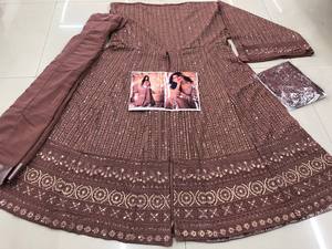 ชุดคลุมผ้าเรยอนผ้าไหมแบบอินเดียแขนยาวแบบเต็มตัวปักลายสำหรับงานแต่งงาน - Product Image 2