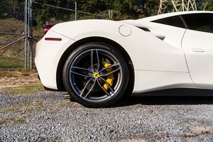 2019เฟอร์รารี488 GTB 661hp V8เทอร์โบคู่คูเป้ Banco avus พร้อมหนังเบาภายใน R21ควบคุมความเร็วคงที่กล่องเกียร์ซ้าย