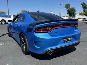 Dodge Charger 2023 en parfait état - Product Image 2