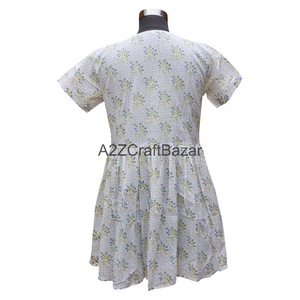 Robe courte à manches courtes en coton 100% pur, écologique, respirante, à séchage rapide, à imprimé floral, fabriquée à la main en Inde - Product Image 5