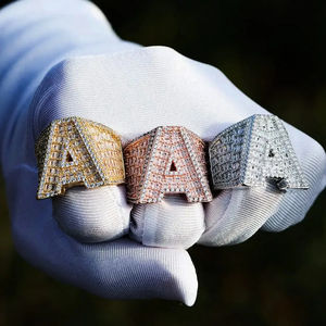 Anillo de oro blanco de 14 quilates personalizado de colección de joyería fina al por mayor, Diamantes de moissanita totalmente tachonados, diseño de Hip Hop para aniversario - Product Image 2