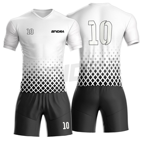 Maillot de football rouge avec short, ensemble confortable, tissu respirant et léger pour une performance de séchage rapide, vêtements d'entraînement, jeu quotidien - Product Image 4