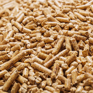 Pellets de madera en bolsas de 15 kg, combustible de biomasa para sistemas de calefacción, pellets duraderos de madera dura de pino y roble de 6 mm, en venta. - Product Image 4