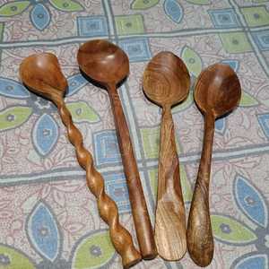 Ensemble de cuillères de cuisine de luxe en bois de neem, vaisselle en bois Margosa durable faite à la main pour les maisons modernes et les centres de villégiature - Product Image 2