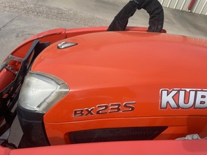 Venta al por mayor de tractores Kubota BX23S de alta calidad, mini tractores compactos, utilitarios, duraderos, para pequeñas granjas y jardines, tractores usados. - Product Image 5