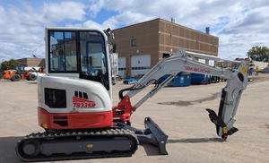 รถขุดมือสองขนาดเล็ก Takeuchi TB335R คุณภาพดีจาก Global Supply พร้อมเครื่องยนต์ เกียร์บ็อกซ์ รองรับงานยกของหนัก ใช้งานร่วมกับ Sany และ JCB ได้ - Product Image 5