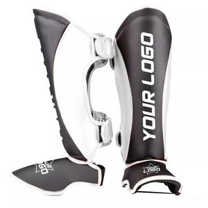 Protège-tibias de boxe respirants et résistants à la sueur Restez à l'aise avec notre protège-tibia de boxe de qualité supérieure - Product Image 2