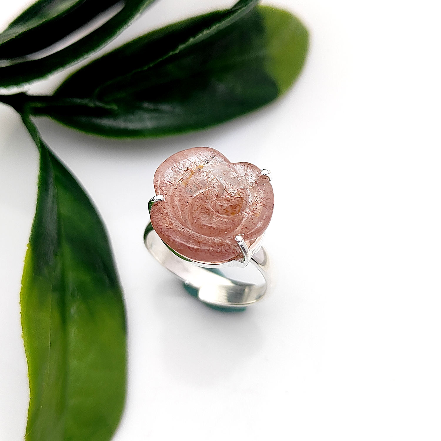 สตรอเบอร์รี่ควอตซ์