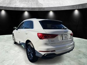 Q-3 PREMIUM S LINE 45 TFSI 2025 USADO, Bajo Kilometraje, Motor en Buen Estado, Neumáticos R18, Techo Panorámico, Faros LED, Listo para Enviar - Product Image 5