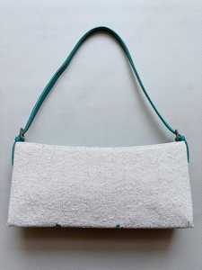 Sac à main élégant en perles de rocaille à la main avec des designs colorés et à la mode Accessoires de mode Sacs de travail à la main pour femmes par msr - Product Image 3