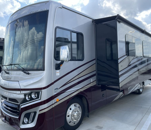 Autocaravanas Económicas 2023 2024 2025, Fleetwood Bounder Clase A Premium, Las Mejores Ofertas y Ahorra en Grande - Product Image 5