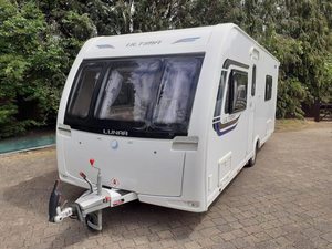 White Travel Trailer Caravan Mobile Home with <b>Kitchen</b> Bathroom Air Conditioning for <b>Camping</b> Outdoor Travel - Product Image 1
